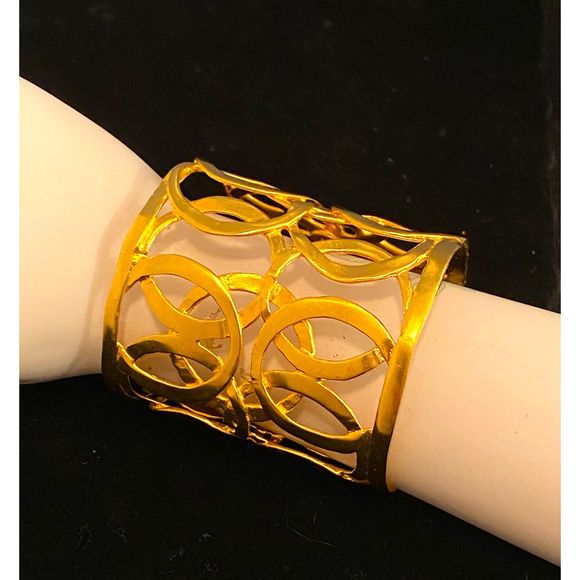 Vintage 90's - 2000's Kenneth Lane Gold Circles Cuff Bracelet - Picture 3 of 8